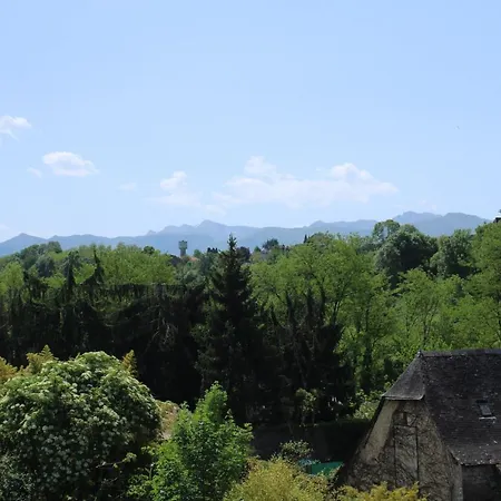 La Du Peintre Guest house *